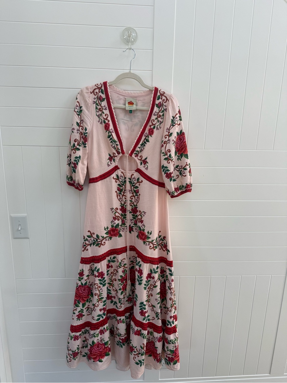 FARM Rio Pink Floral Embroidered V-Neck Maxi Dress SZ Medium - Picture 5 of 10